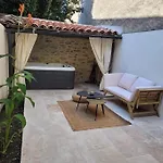Lieu Unique Coeur De Ville Avec Terrasse Et Jacuzzi