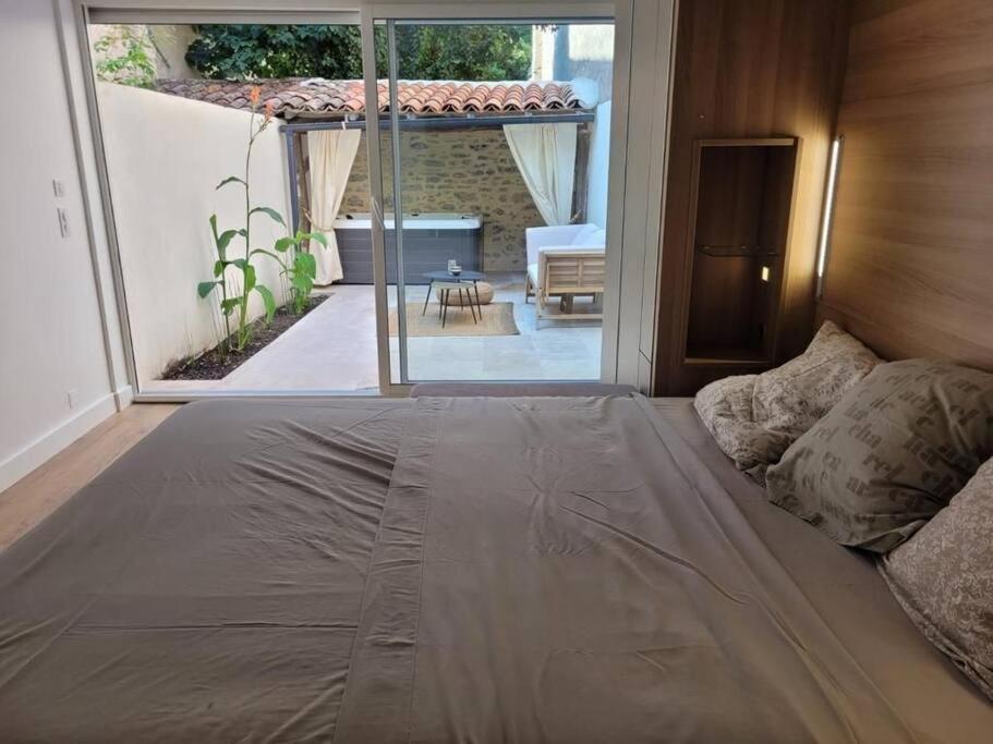Lieu Unique Coeur De Avec Terrasse Et Jacuzzi Apartment Cahors